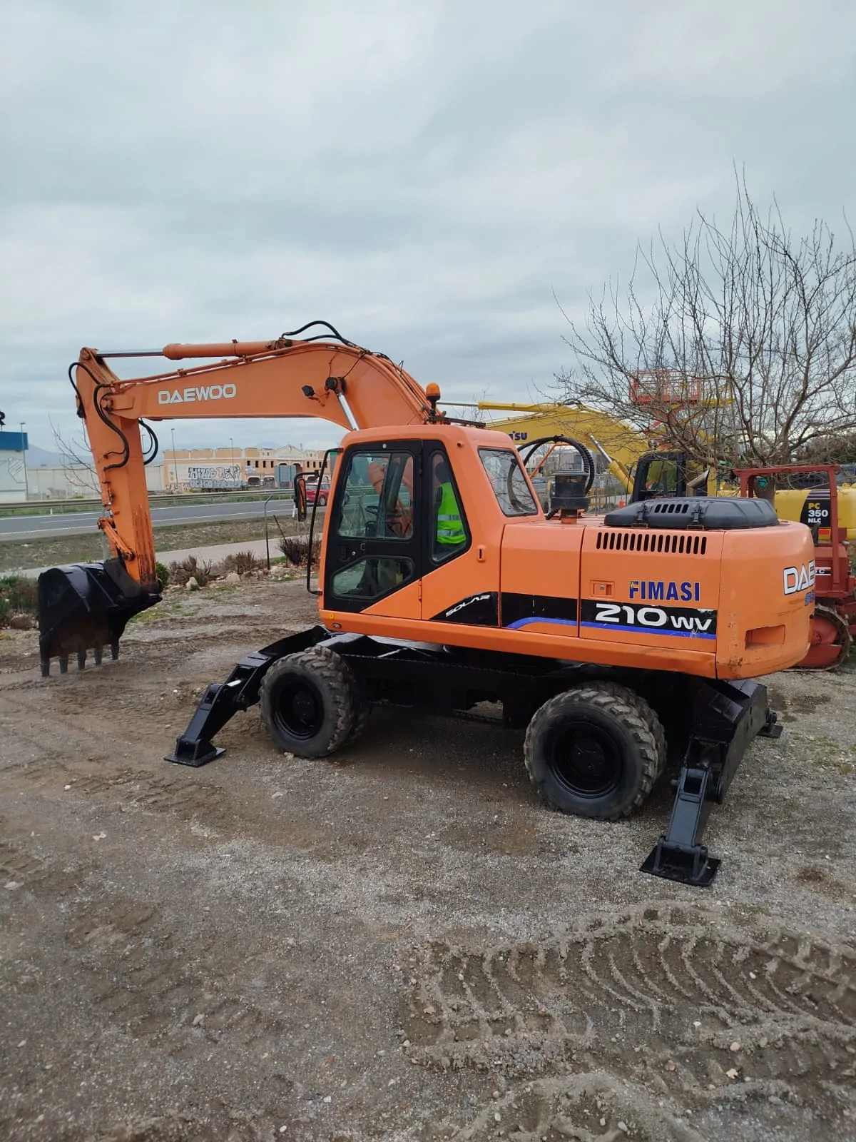 Giratoria Daewoo 210WV